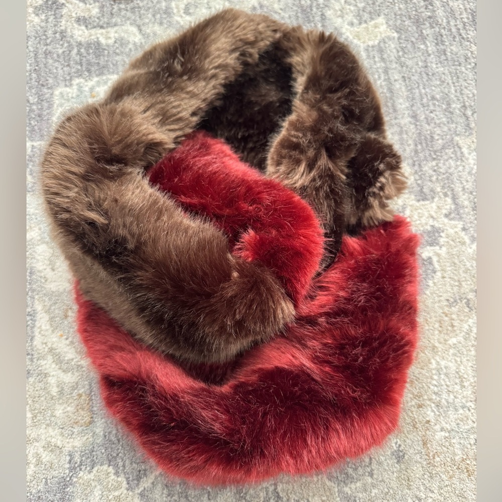 Faux fur two toned scarf